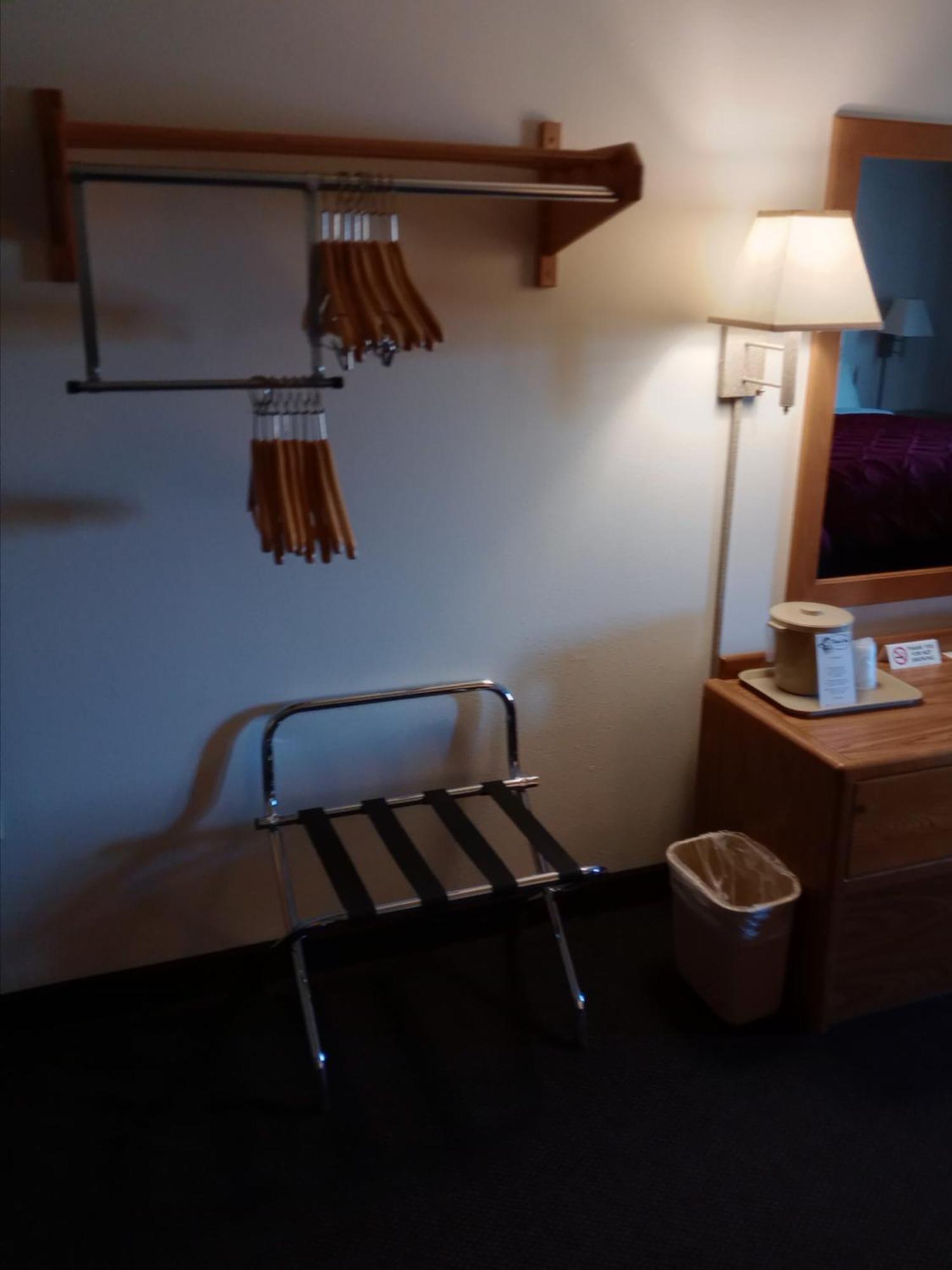 Fairbridge Inn & Suites Thorp Dış mekan fotoğraf