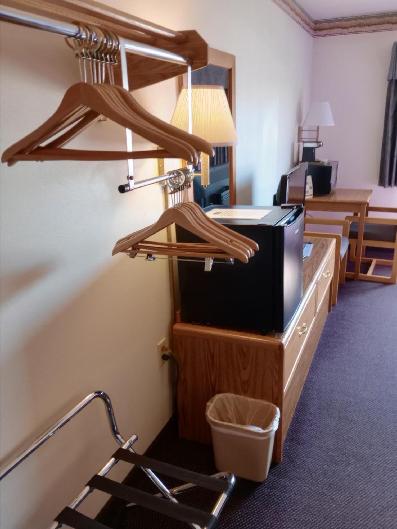Fairbridge Inn & Suites Thorp Dış mekan fotoğraf