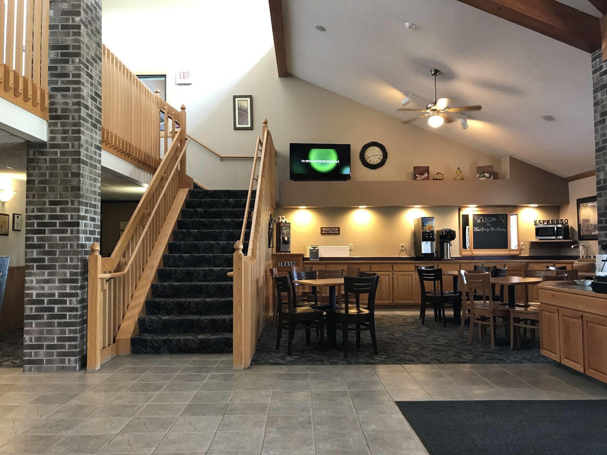 Fairbridge Inn & Suites Thorp Dış mekan fotoğraf