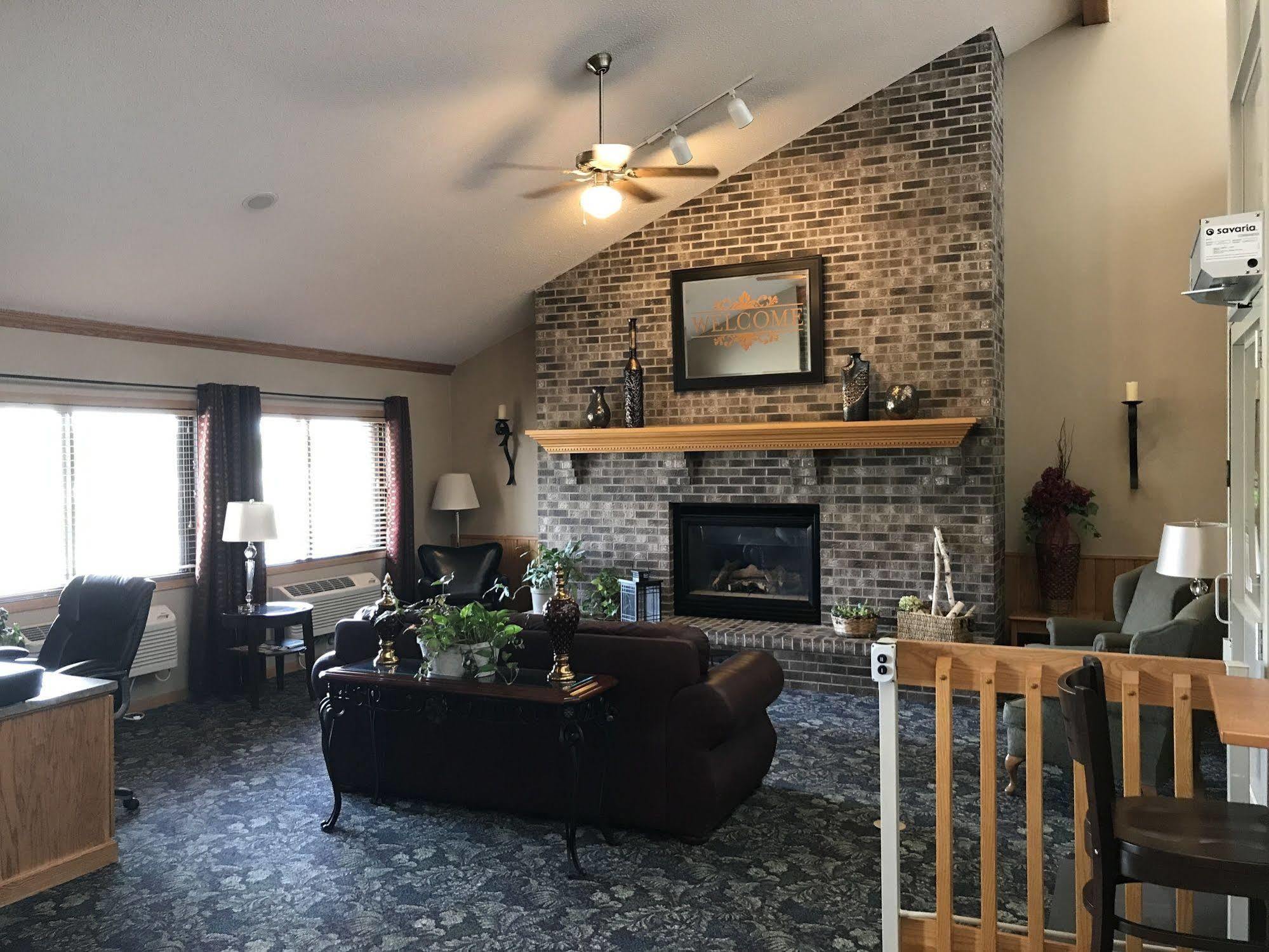 Fairbridge Inn & Suites Thorp Dış mekan fotoğraf