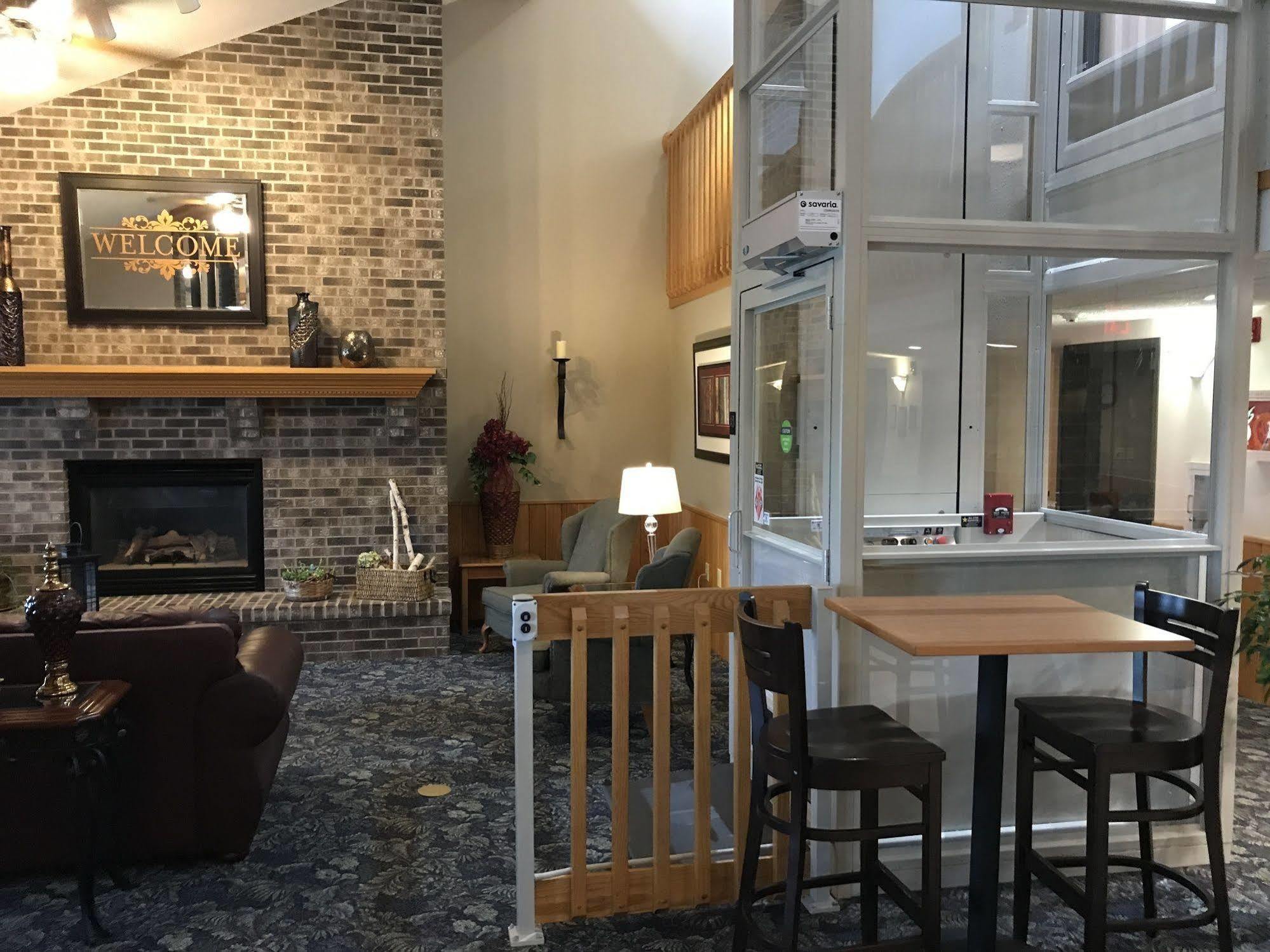 Fairbridge Inn & Suites Thorp Dış mekan fotoğraf